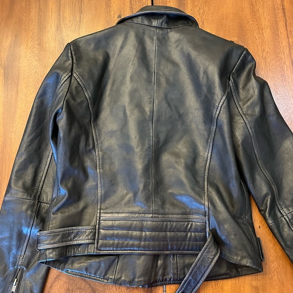 Barney’s Leather Jacket - Picture 7 of 9
